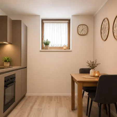 Apartamento 147 *
